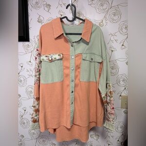 NWOT POL Green and Peach Button-Up Shirt with Floral Sleeves